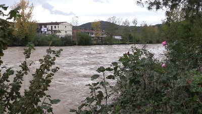 Scene from Maltempo, esonda il Sieve: anche l'Arno  sotto osservazione