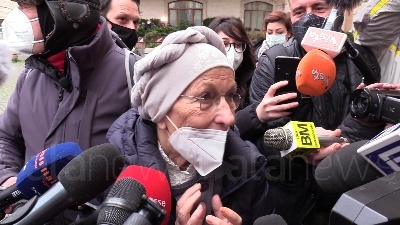 Scene from Draghi, Bonino: "Lega? Dovranno cambiare le felpe"