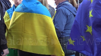 Scene from Ucraina, la piazza di Torino contro Milano e Roma per chiedere invio armi