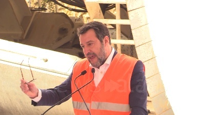 Scene from Stadi, Salvini: "E' mio impegno costruire impianti più moderni e più sicuri"