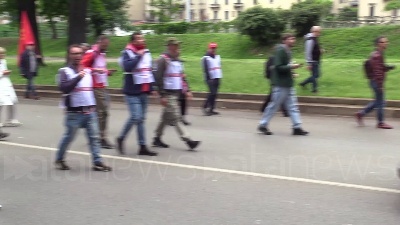 Scene from Milano, manifestazione sindacati. Landini: "Governo cambi linea"