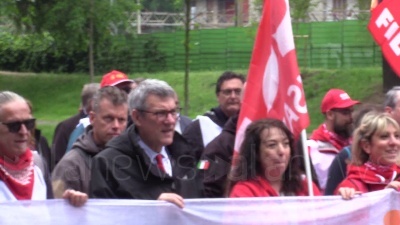 Scene from Milano, manifestazione sindacati. Landini: "Governo cambi linea"