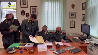 Scene from Napoli, truffa con bonus edilizi: maxi sequestro da 772 milioni