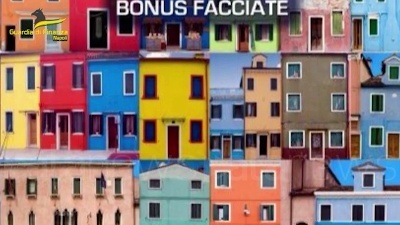 Scene from Napoli, truffa con bonus edilizi: maxi sequestro da 772 milioni