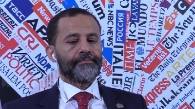 Scene from Palestina, Sheikh Hamid al-Ahmar: "La pace si avrà solo dopo aver ottenuto la giustizia"