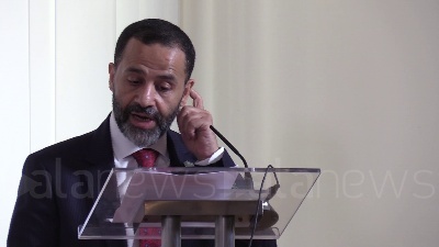 Scene from Palestina, Sheikh Hamid al-Ahmar: "La pace si avrà solo dopo aver ottenuto la giustizia"