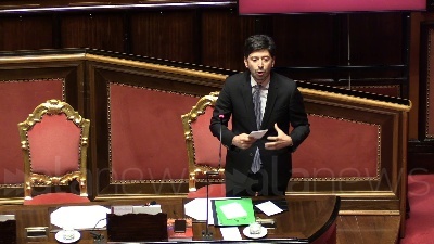 Scene from Speranza: "No a divisioni politiche su mascherine, distanza e pulizia mani"