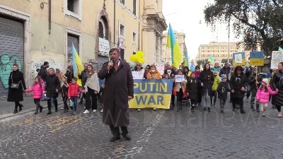Scene from Ucraina, corteo sfila per le strade di Roma