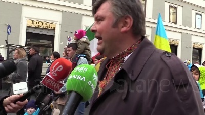 Scene from Ucraina, corteo sfila per le strade di Roma