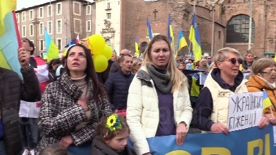 Scene from Ucraina, corteo sfila per le strade di Roma
