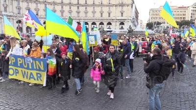 Scene from Ucraina, corteo sfila per le strade di Roma
