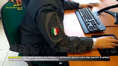 Scene from Falsa invalida da 38 anni, in una chiamata intercettata diceva: "Le pillole le buttavo"