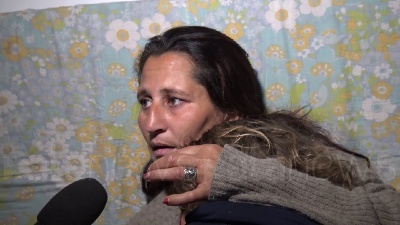 Scene from Casalbruciato, la mamma: "Abbiamo paura me ne voglio andare"