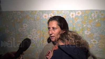Scene from Casalbruciato, la mamma: "Abbiamo paura me ne voglio andare"