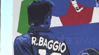 Scene from Roberto Baggio, a Milano spunta un murales dedicato al 'Divin Codino'