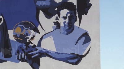 Scene from Roberto Baggio, a Milano spunta un murales dedicato al 'Divin Codino'