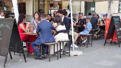 Scene from Green pass, pareri discordanti tra i ristoratori di Palermo