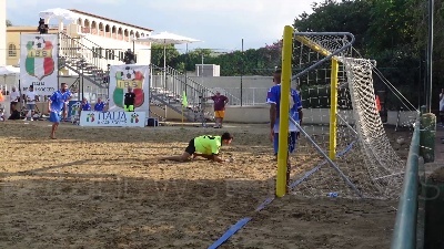 Scene from Beach soccer, la tappa International in Sicilia va alla Francia