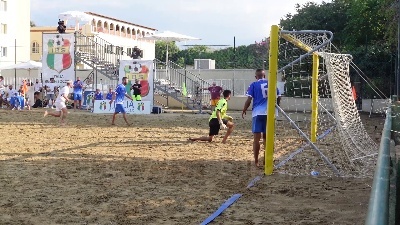 Scene from Beach soccer, la tappa International in Sicilia va alla Francia