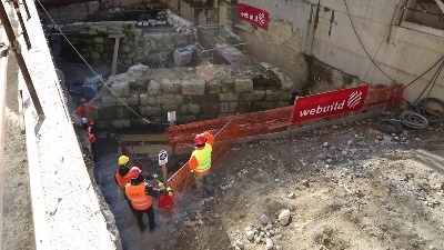 Scene from Milano, cantiere M4: al via i lavori di spostamento delle mura storiche in via De Amicis