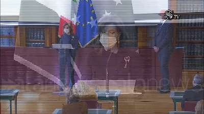 Scene from Casellati attacca il governo: "Incomprensibile che gli italiani non sappiano cosa fare a Natale"