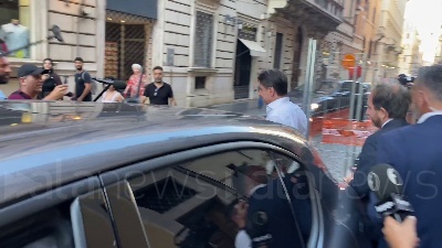 Scene from M5s, Conte arriva nella sede del Movimento per partecipare al Consiglio nazionale