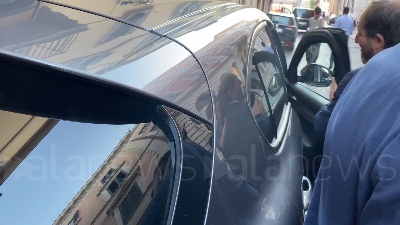 Scene from M5s, Conte arriva nella sede del Movimento per partecipare al Consiglio nazionale