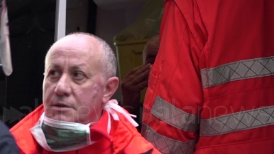 Scene from Coronavirus, rivolta detenuti a poggioreale: tensione all'esterno con i familiari