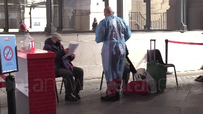 Scene from Milano, partito il primo treno 'Covid-free' per Roma: "Viaggiamo in sicurezza"