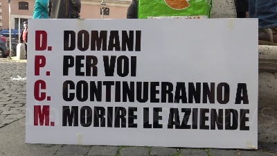 Scene from Mondo dell'ospitalità in protesta a Roma: "Non abbiamo certezze"