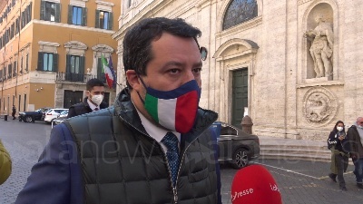 Scene from Vaccini, Salvini: "Sputnik in Italia? L'importante è che arrivino vaccini"