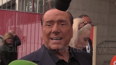 Scene from Monza, Berlusconi: "Quello che sta accadendo è emozionante"