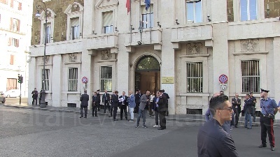 Scene from Mattarella arriva al Csm