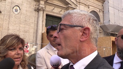 Scene from Scissione Pd, Morra: "Nessuna sorpresa. Renzi è attore in cerca di scena"
