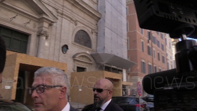 Scene from Scissione Pd, Morra: "Nessuna sorpresa. Renzi è attore in cerca di scena"