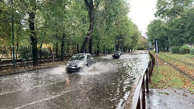 Scene from Maltempo Milano, allagamenti e disagi anche in via Legnano