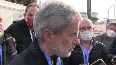 Scene from Ucraina, Gianni Alemanno porta profughi in Italia: "Volto migliore della destra"