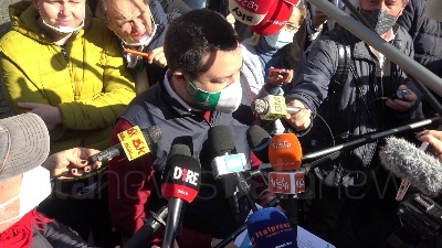 Scene from Governo, Salvini: "O c'è accordo e lo spiegano oppure andiamo al voto"
