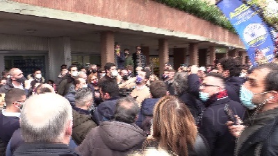 Scene from Firenze, Salvini: "Soggetti come Amazon devono pagare le tasse come tutti"