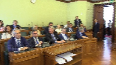Scene from Forza Italia si riunisce in Senato