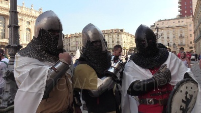 Scene from Torino, il mondo dello sport in piazza: "Focolai scoppiano se ci lasciate chiusi"