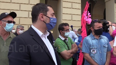 Scene from Torino, il mondo dello sport in piazza: "Focolai scoppiano se ci lasciate chiusi"