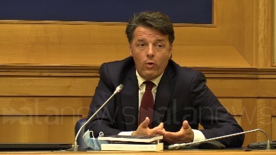 Scene from Governo, Renzi: "Deve essere più concreto, facciamo tutti il tifo per Conte"
