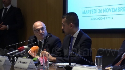 Scene from Alitalia, Di Maio: "Parta azione responsabilità verso chi l'ha ridotta così"
