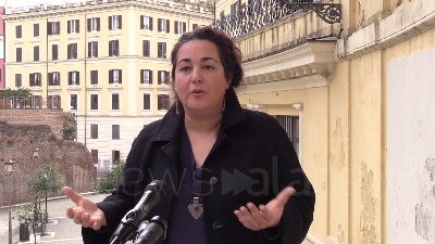 Scene from Coronavirus, allarme centri antiviolenza: "Donne maltrattate in casa a rischio"