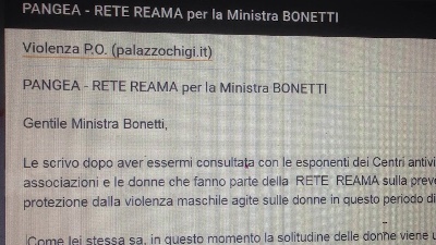 Scene from Coronavirus, allarme centri antiviolenza: "Donne maltrattate in casa a rischio"