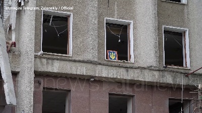 Scene from Ucraina, prima visita di Zelensky a Mykolaiv