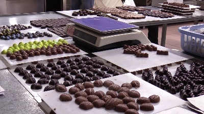 Scene from Pasqua, a Torino le uova che aiutano popolo ucraino: "50% ricavato per emergenza"