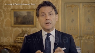 Scene from Voto su Rousseau, Conte agli attivisti 5s: "Non tenete sogni nel cassetto"