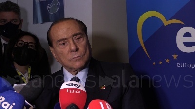 Scene from Forza Italia, Berlusconi: "Gelimini? Dichiarazioni contrarie a realtà"